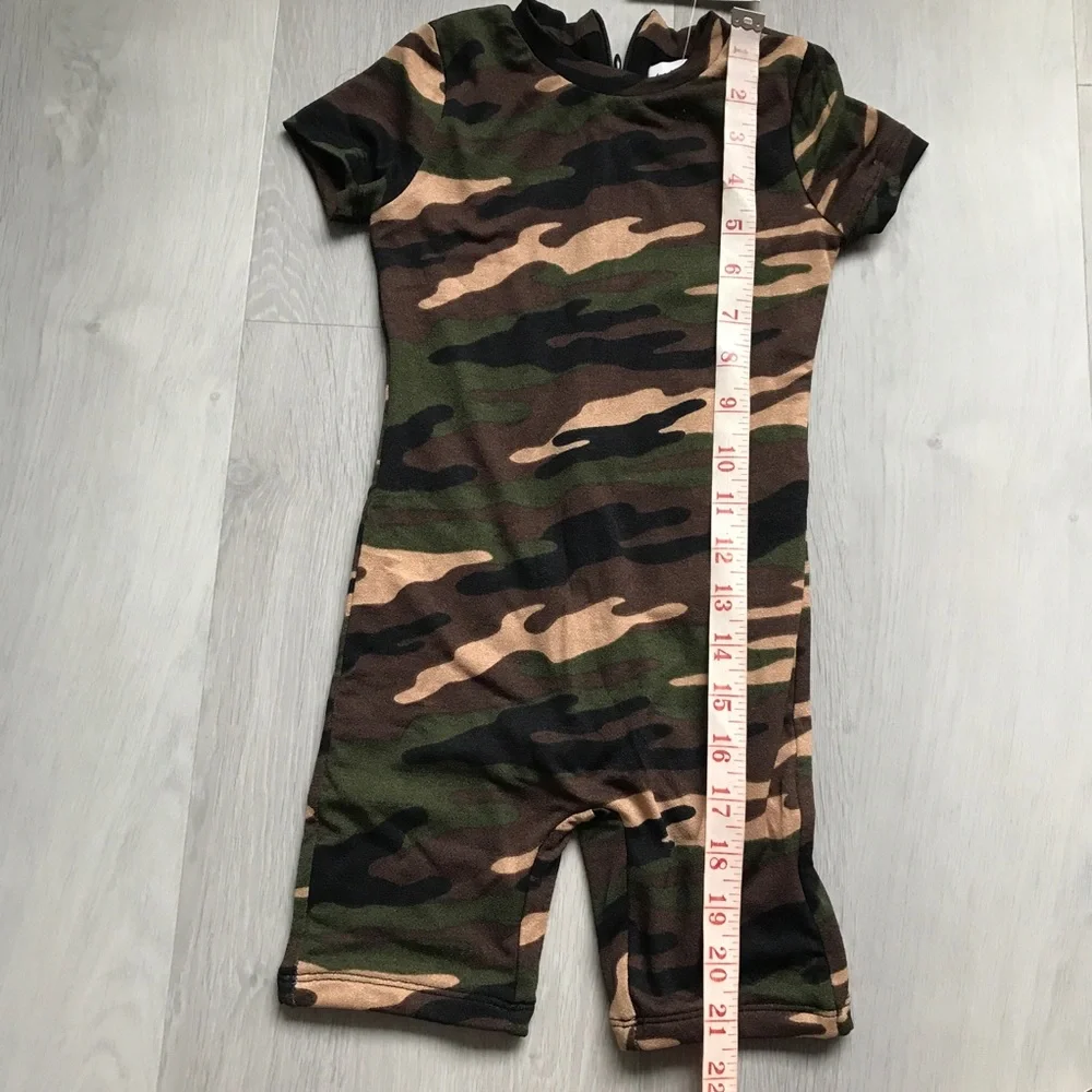 NAKED WAREDROBE CAMO BABY ONSIE ZIP BACK 4YRS